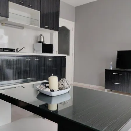 Sunshine Apartment *